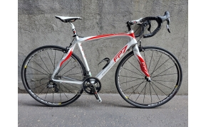 Pinarello FP7 carbon országúti kerékpár használt 53-53cm