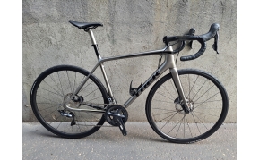 TREK ÉMONDA SL6 disc carbon országúti kerékpár használt 56cm