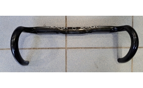 KUOTA KATCH carbon országúti kormány használt 420mm